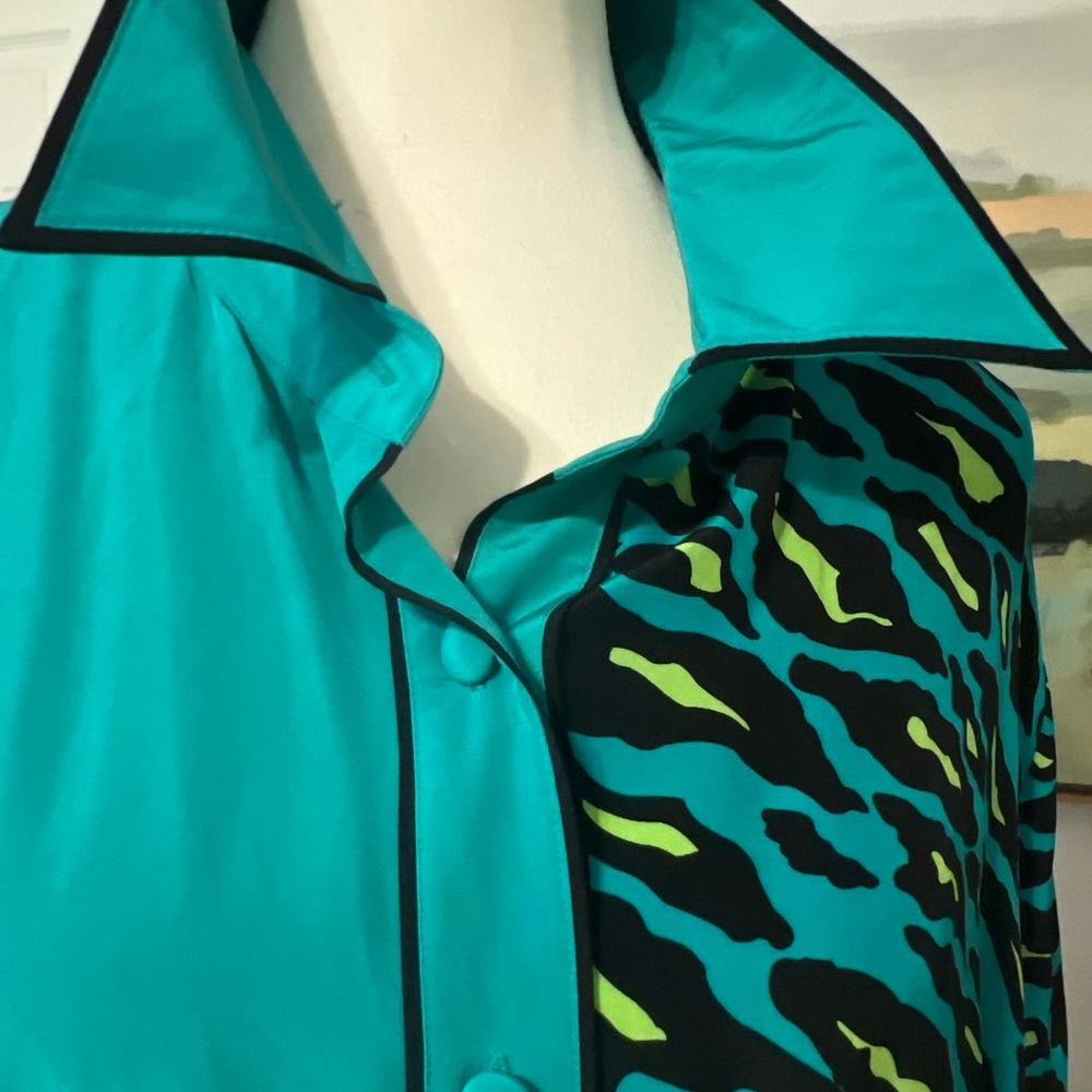 Bob Mackie Wearable Art Silk Blouse Top 2X Teal Animal Colorblock Statement - Picture 3 of 9